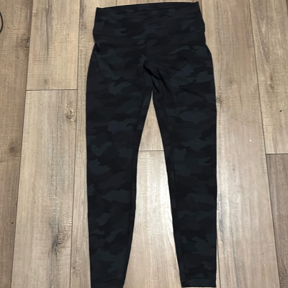 Black camo lululemon align leggings size 12